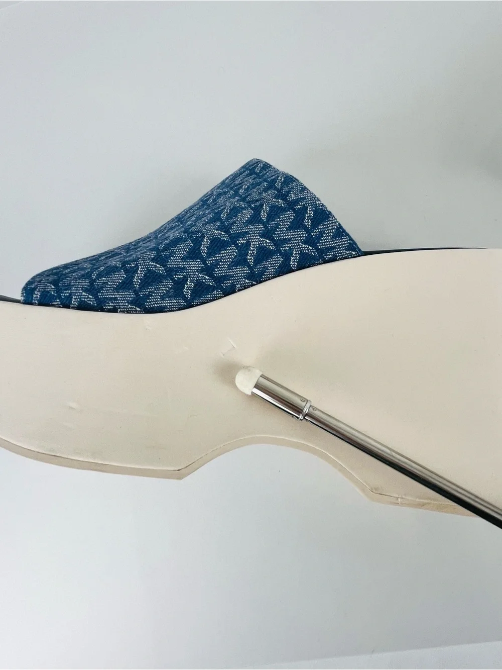 MICHAEL Michael Kors Dabney Chunky Platform Slide Sandals Denim Monogram Size 10